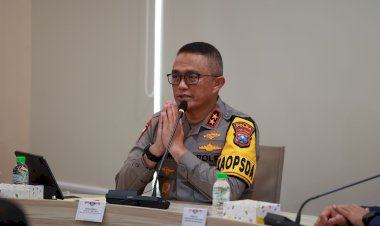 Beri-Kuliah-Umum-Pasca-Sarjana-di-UNAIR,-Kapolda-Jatim-Paparkan-Smart-Policing-Dalam-Mewujudkan-Keamanan